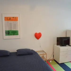 nice-studio-in-marolles.brusselshotelsbook.com/